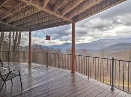 Burnsville Apt with Deck in Pisgah National Forest