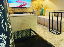 Ofek's place - Midtown TLV, hotell i Tel Aviv