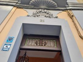Atico Duplex Marques de Reyes, hotel cerca de Plaza de Toros de la Maestranza, Sevilla