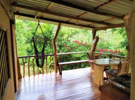Terra NaturaMa - off grid living in the jungle, hotel v mestu Punta Uva