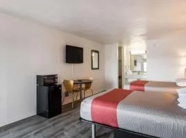 Motel 6-Portsmouth, VA