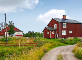 Gorgeous Home In Finnestad With Wifi – hotel przyjazny zwierzętom w mieście Norra Grimbråten