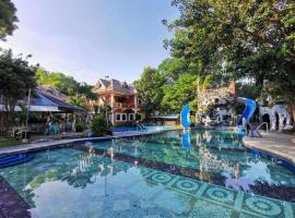 Villa Filipinas Resort, Hotel in Tayug