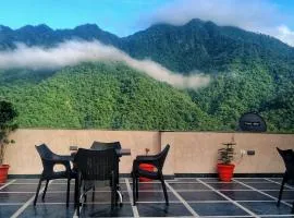 Back Stayz Hostel