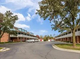 Travelodge by Wyndham Canton-Livonia Area, MI