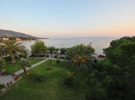 Galazia Akti, cheap hotel in Agios Nikolaos