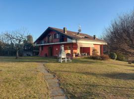 Appartamento intero in casa indipendente, Hotel in Biella