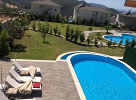 Vacation home with private pool, Fethiye, Oludeniz, hôtel à Cedit près de : Voie Lycienne