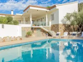 V022 - VILLA ELS OLIVARS