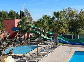 Camping L' Arlesienne, campsite in Arles