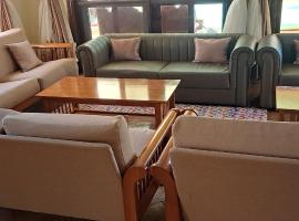 Three bedroom luxury home, hotel in Ukunda
