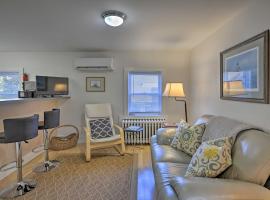 Quaint DT Greenport Apt - 2 Mi to Shelter Island!, apartment in Greenport