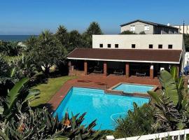 Seaview Beachfront Holiday Apartment - 164 Laguna La Crete, hotel en Uvongo Beach