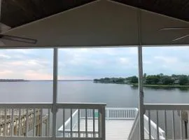 Lake Conroe Waterfront Paradise -Weekly Discounts!