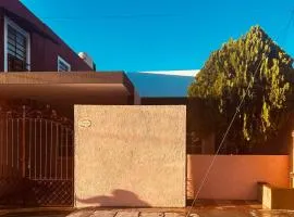 Cómoda, bonita y bien ubicada casa