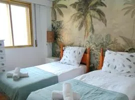 Gerona apartment on the Strip with pool & parking