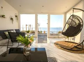 Sea Side Rooms