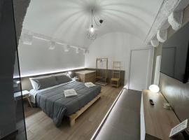 Archome Luxury Apartment, semesterhus i Brindisi