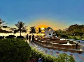Huong Cang Sea View Hotel