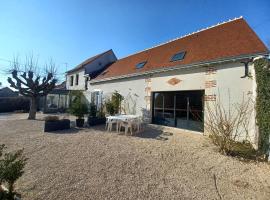 Rêve de Loire gîte au calme au pied des châteaux de la Loire, hotel amb aparcament a Onzain