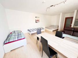 Praktisches Apartment mit Flatscreen TV, hotel em Leverkusen