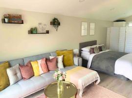 Shimna Vale Studio, hotel near Tollymore Forest Park, Newcastle