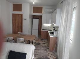 Εirene room, hotel a Calcide