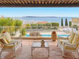 IMMOGROOM- Top of villa 200m2 - Garden - Pool - Sea view - Parking - Wifi