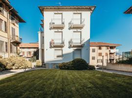 AL 13 Rosso - Lakeside Leisure & Business