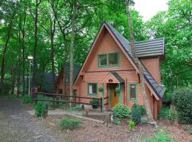 Lodge Nine for 6 with Hot Tub - Spa Resort in Devon