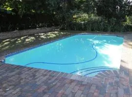 Lovely 1-bedroom rental with a pool
