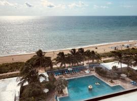 Sherry Frontenac Oceanfront, hotel v Miami Beach