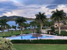 Completo apartamento em Resort na beira da lagoa, resort em Florianópolis