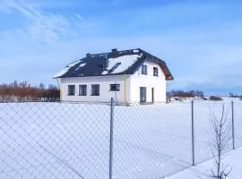 3 Bedroom Cozy Home In Smoldzinski Las
