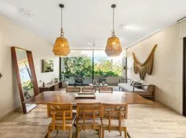 307 Amazing jungle view apartment.