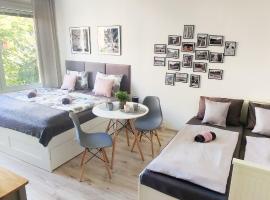 King Size Sunny Home 19 minutes to Center