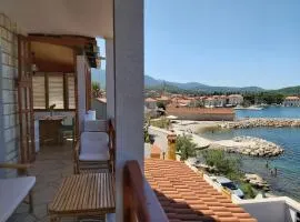 Apartment Next to the sea