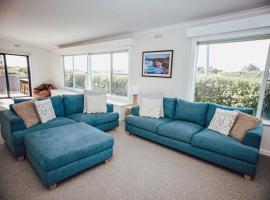 Ocean Blue, holiday home in Peterborough