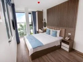 Lake View Hotel