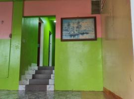 Jethro's Staycation&resto, holiday home in Maniwaya