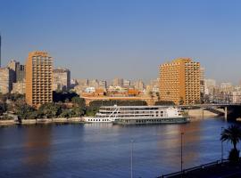 Cairo Marriott Hotel & Omar Khayyam Casino, hotel in Cairo