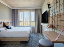 Moxy Cologne Muelheim, ξενοδοχείο στην Κολωνία