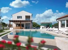 Gorgeous Home In Marcana With Sauna