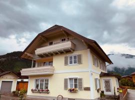 Apartment Brigitte Schöndorfer, apartment in Strobl