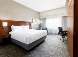 Courtyard by Marriott Potomac Mills Woodbridge: Woodbridge şehrinde bir otel