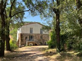Le Moulin de Prades 4 étoiles logement entier Parc Naturel Haut Languedoc - Salagou, cottage in Dio-et-Valquières