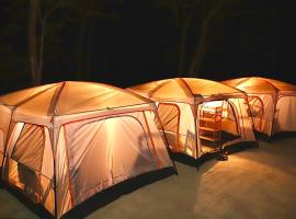 Joy Camping & Rooms, prabangi stovyklavietė mieste Haad Rin