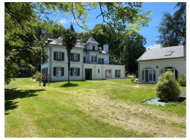 Domaine Mont-Riant à Jurançon, Hotel in Jurançon