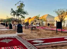 Glamping luxury camp