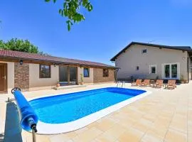Gorgeous Home In Bjelovar With Sauna